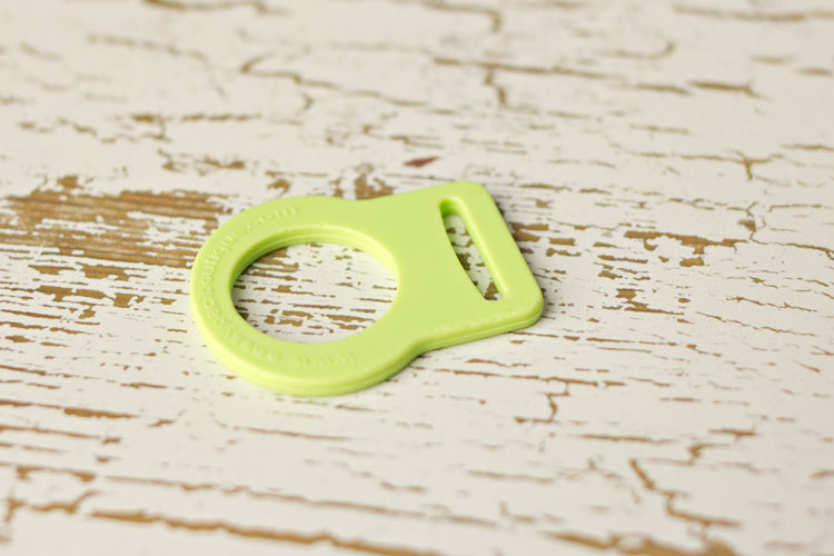 Adapter - Apple Green Button Pacifier Ring