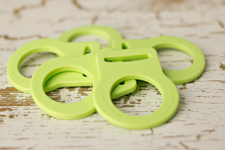 Adapter - Apple Green Button Pacifier Ring