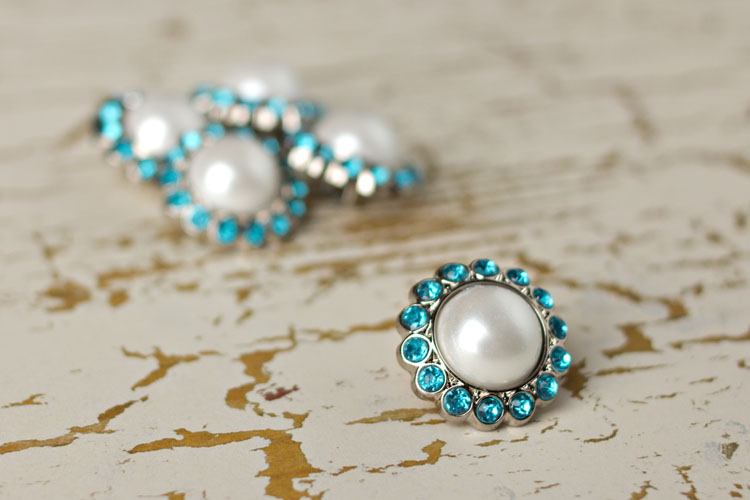 Amelia - White Pearl/Turquoise Rhinestone Button